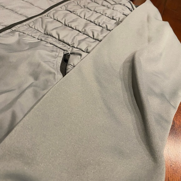 Nike dri-fit jacket - Picture 3 of 9